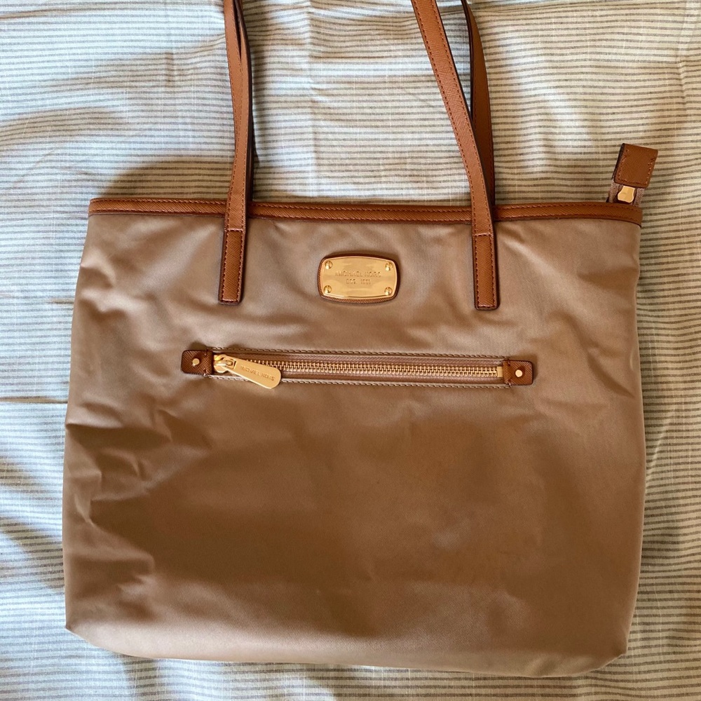 Sold! Michael Kors Purse
